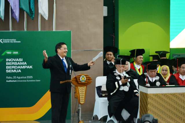 20250820_201253 Sekretaris Daerah Provinsi Sumatera Utara (Sumut) Togap Simangunsong menghadiri Sidang Terbuka Dies Natalis Ke-73 Universitas Sumatera Utara (USU) di Auditorium USU Jalan Dr Mansyur Kota Medan, Rabu (20/8/2025). Foto/Diskominfo Sumut.