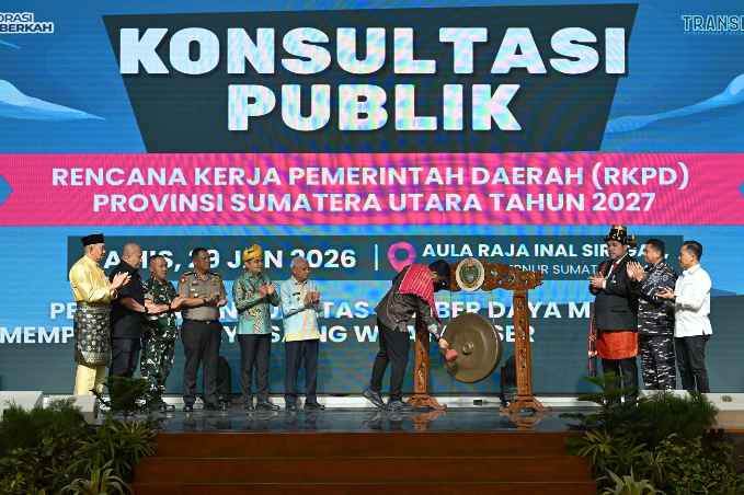 Gubernur Sumut Bobby Nasution membuka acara Konsultasi Publik Rencana Kerja Pemerintah Daerah (RKPD) Provinsi Sumatera Utara Tahun 2027 di Aula Raja Inal Siregar, lantai 2 Kantor Gubernur Sumut, Jalan Diponegoro No. 30, Medan, Kamis (29/1/2026).